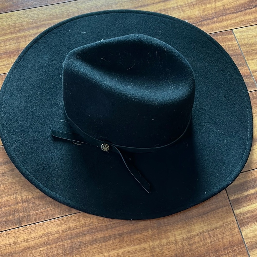 Goorin Bros black suede hat